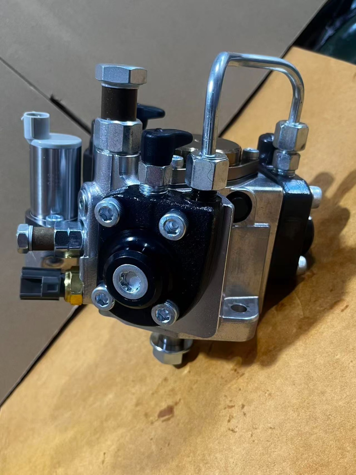 John Deere Fuel Injection Pump RE572040
